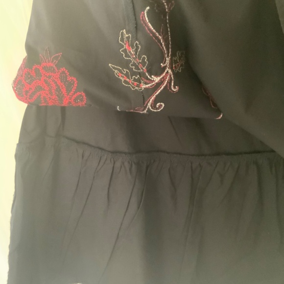 Retro Fully Lined Skirt With Beautiful Flower Embroidery - Picture 6 of 11